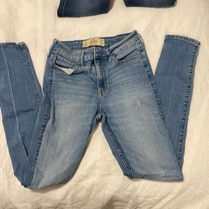 Women’s Hollister super skinny Highrise Jeans size 5R 27/31 (#1)